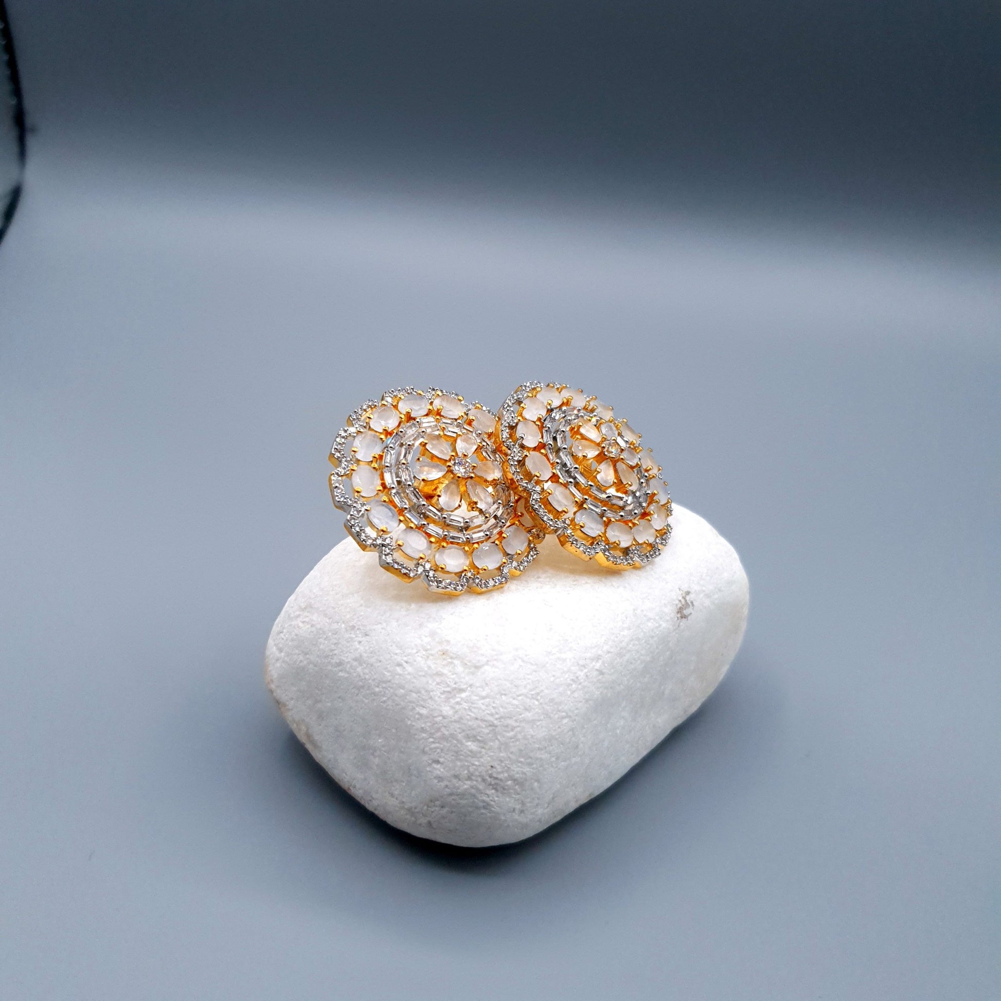 WHEEL STYLE PARTY WEAR-(MULTI COLOUR &amp; GOLDEN SILVER) image 3