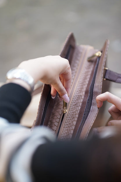 Upgrade your fashion game with this elegant and versatile genuine leather handbag (Premium Quality) image 3
