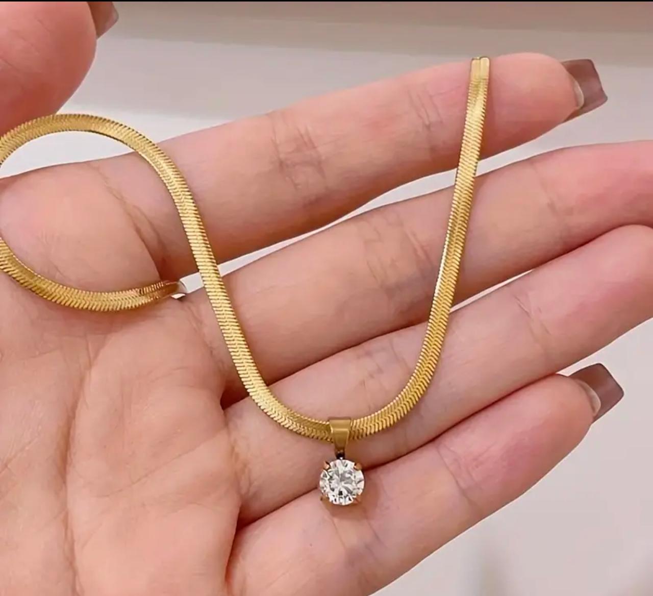 Water Drop Shine Zirconia Pendant Necklace Elegant Style image 0