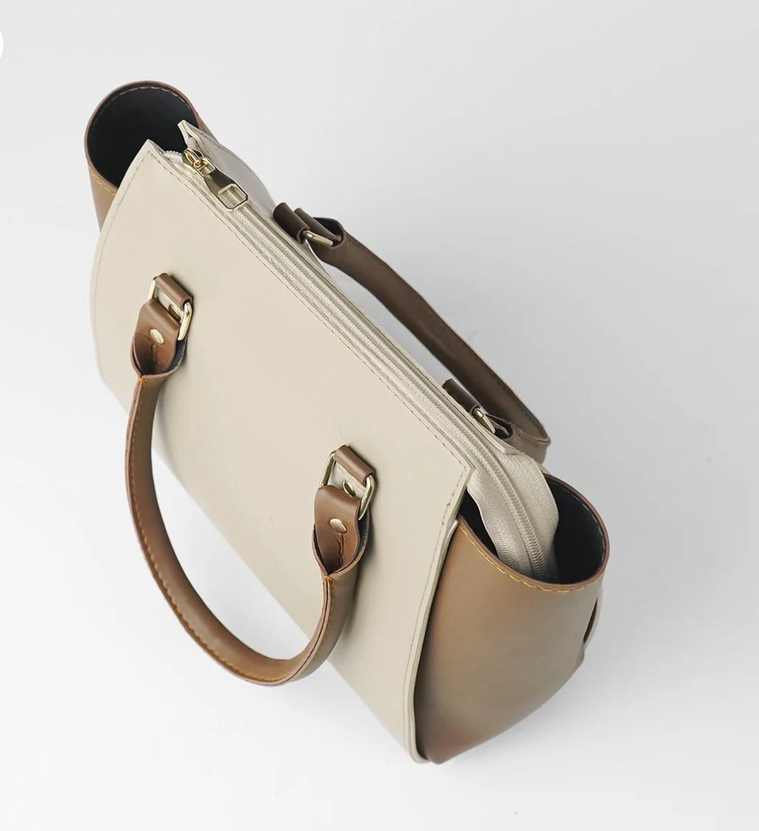 Elegant Two-Tone Tote Handbag image 2
