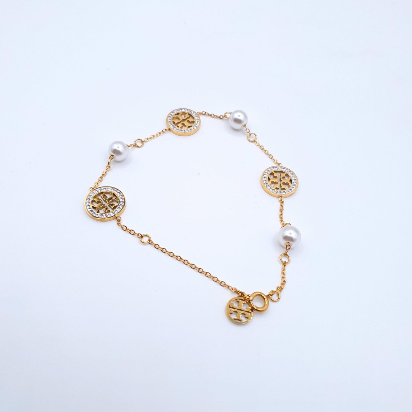A beautiful and attractive bracelet that effortlessly adds elegance and charm to any wrist. image 3