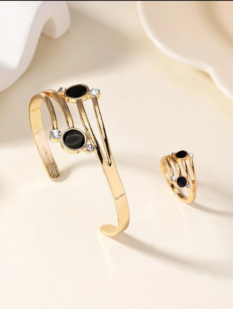 Simple &amp; Fashionable Bracelet And Ring Set image 3