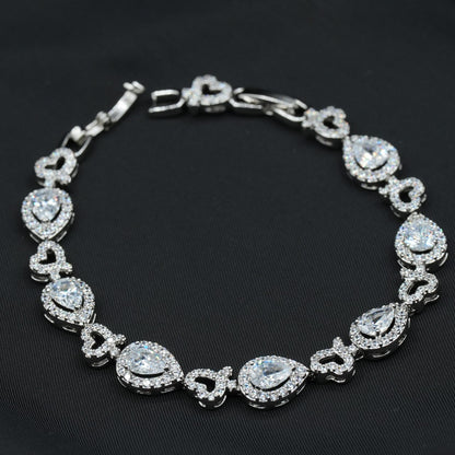 Xuping's signature style - Pear-Shaped Clear Stones with Heart Details image 2