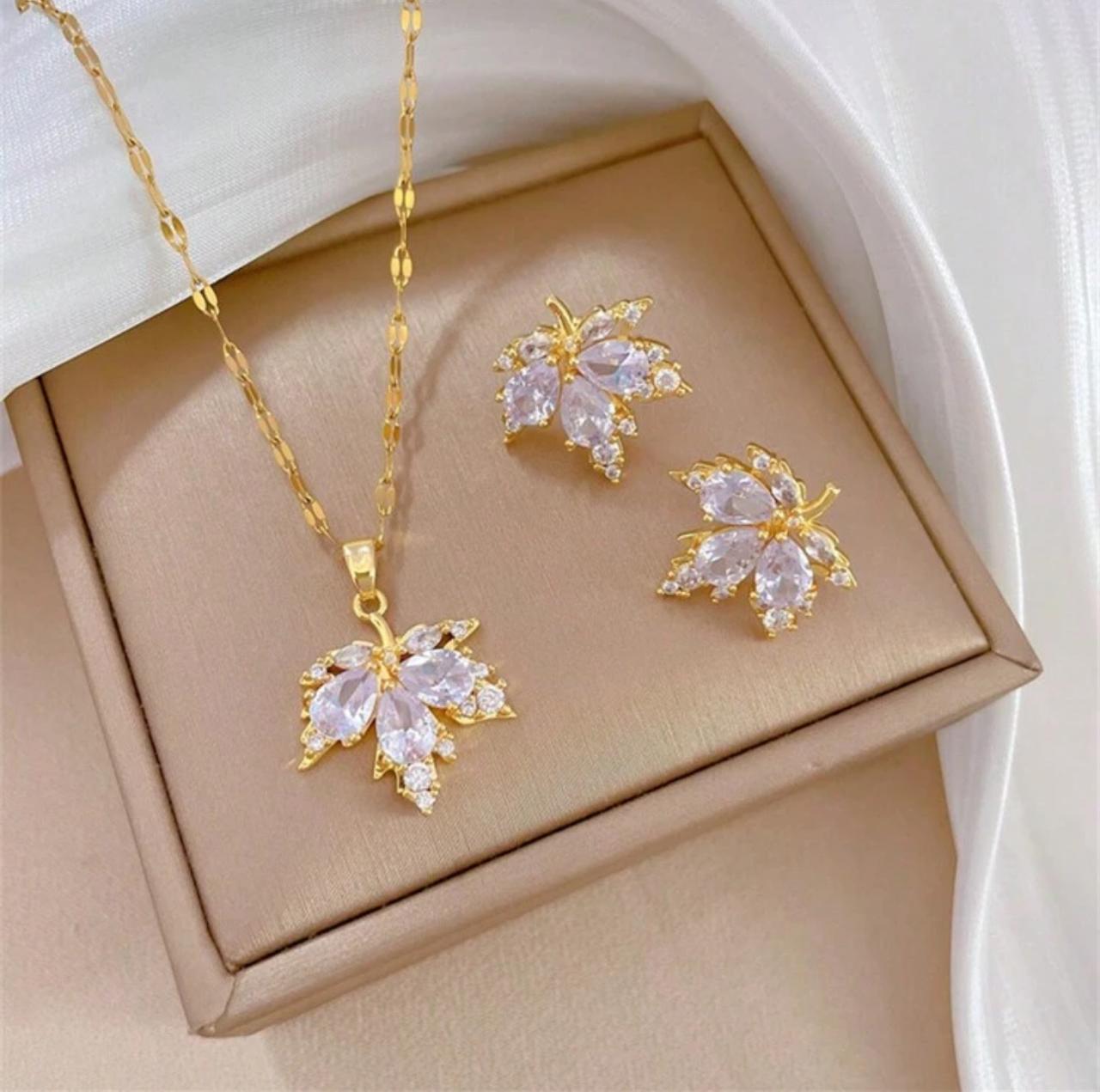 Stylish Cubic Zirconia Maple Leaf Necklace Set image 1