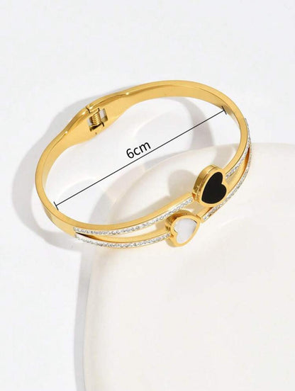 STYLISH BLACK & WHITE HEART BRACELET image 4
