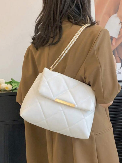 Sophisticated and elegantly designed bag, perfect for any occasion image 2