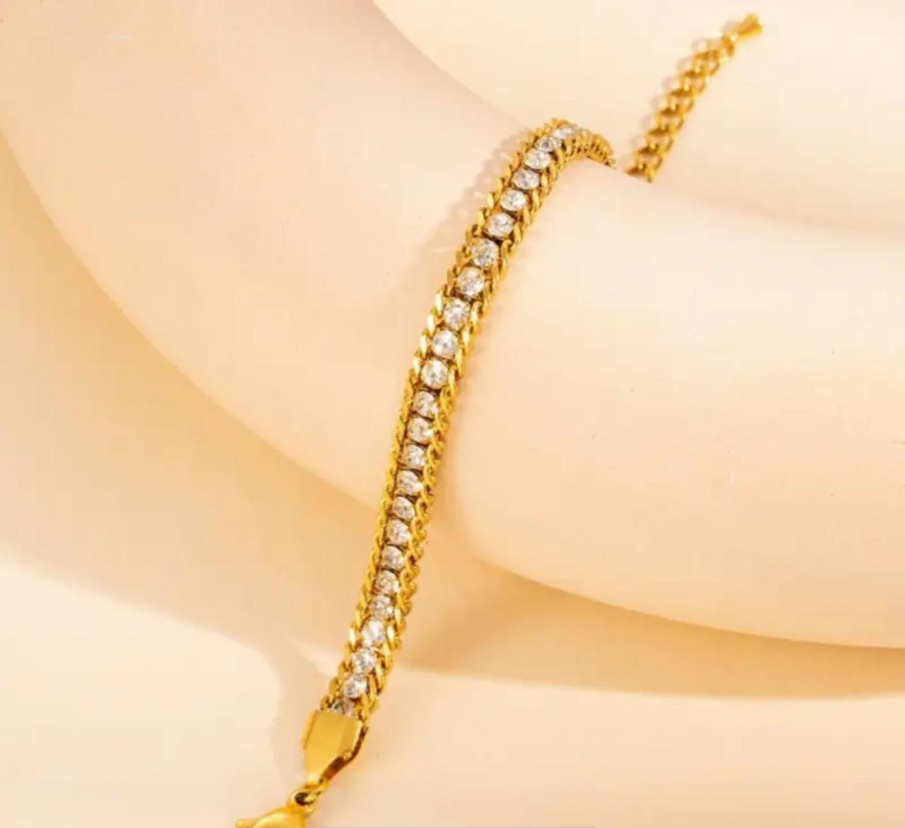 18K Golden Plated Stainless Steel Bracelet - Classic Style, Versatile 3-Layer Design for Daily Wear image 3