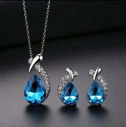 Exquisite Mermaid Necklace Set image 0