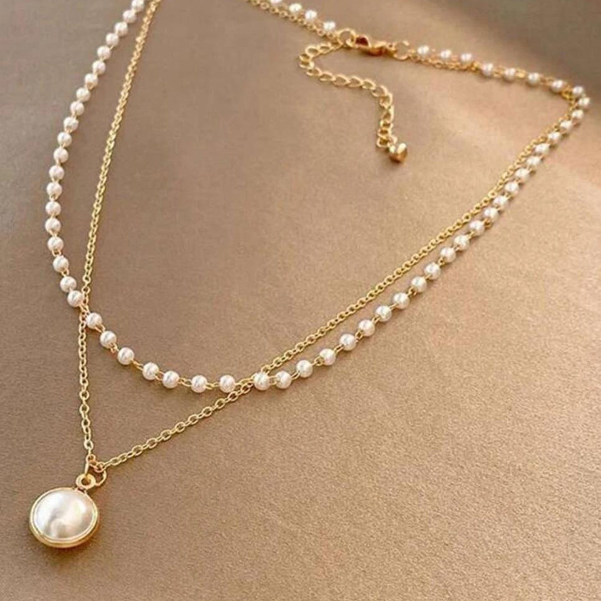 02 LAYERED PENDENT image 0