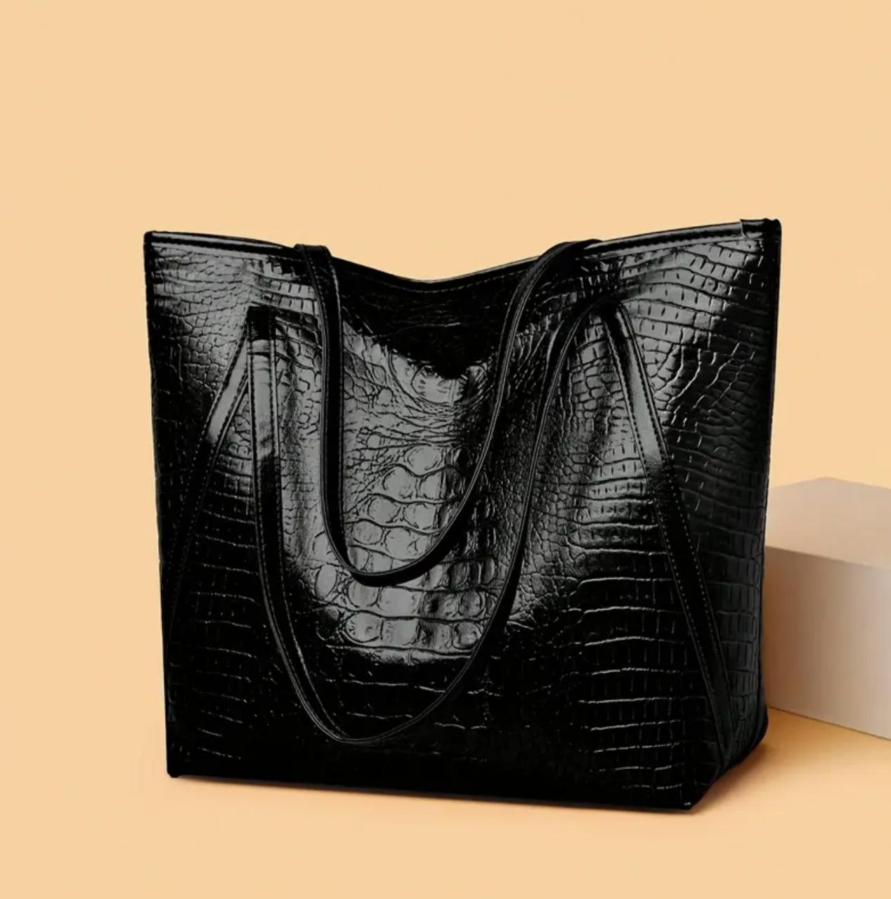 Stylish Black Crocodile Print PU Scratch-Resistant Shoulder Handbag with Zipper Closure. image 4