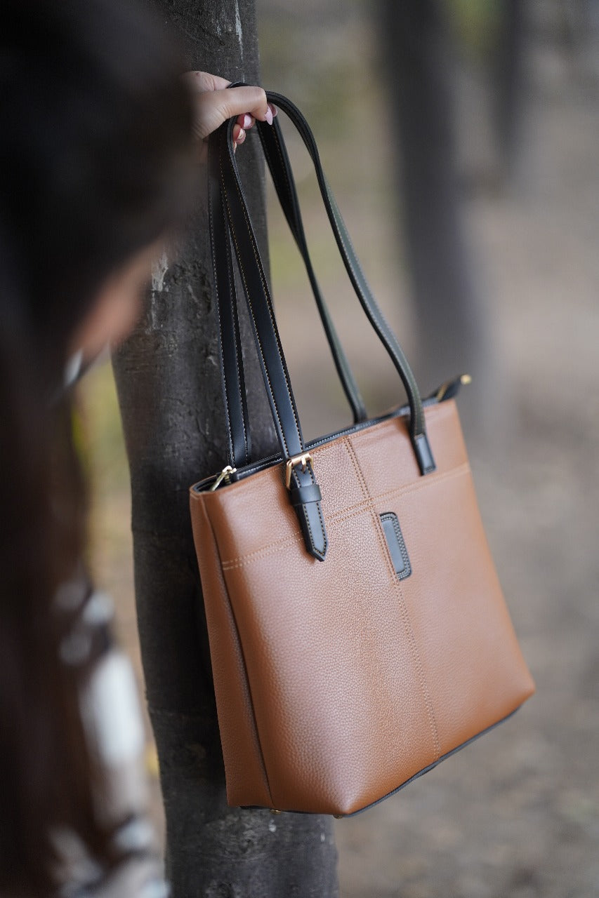 Make a statement with this stylish and sophisticated handbag, premium quality, textured material in a striking multicolor combination image 3