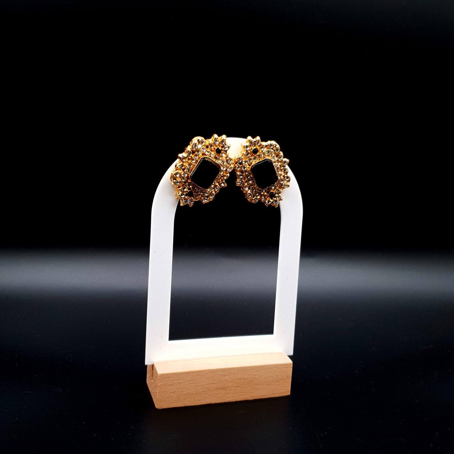 EMERALD SET WITH BEAD CHAIN image 6