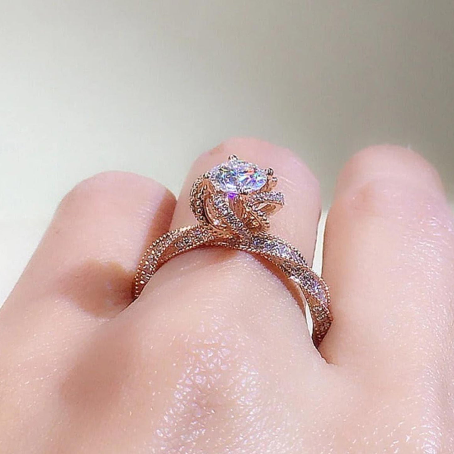 ROUND FLOWER (Adjustable) image 1