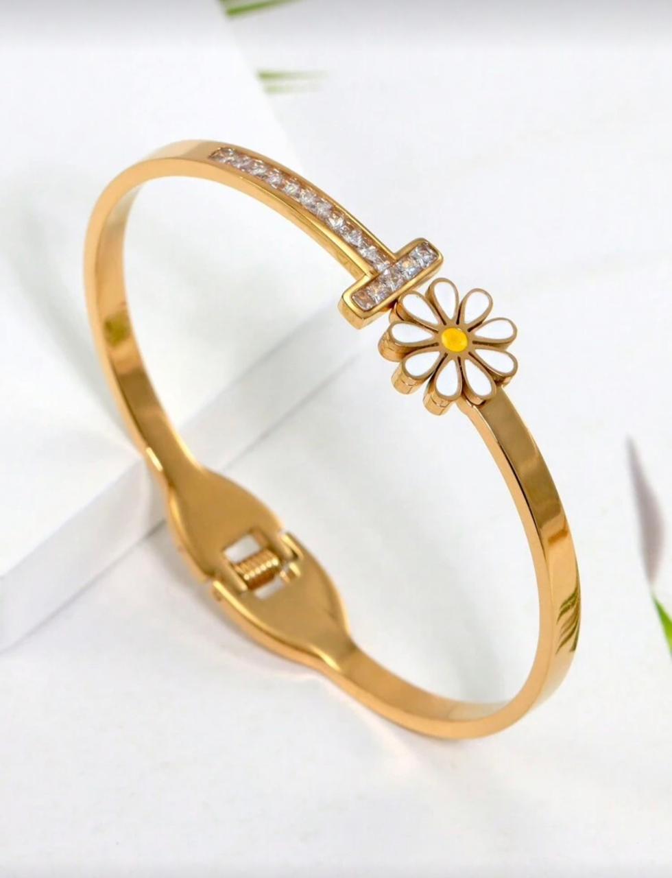 Fashion Stainless Steel Cubic Flower Decor Bracelet, Suitable For Women's Daily Wear Valentines,Mom,Mother,Mother's Day,Gift image 0