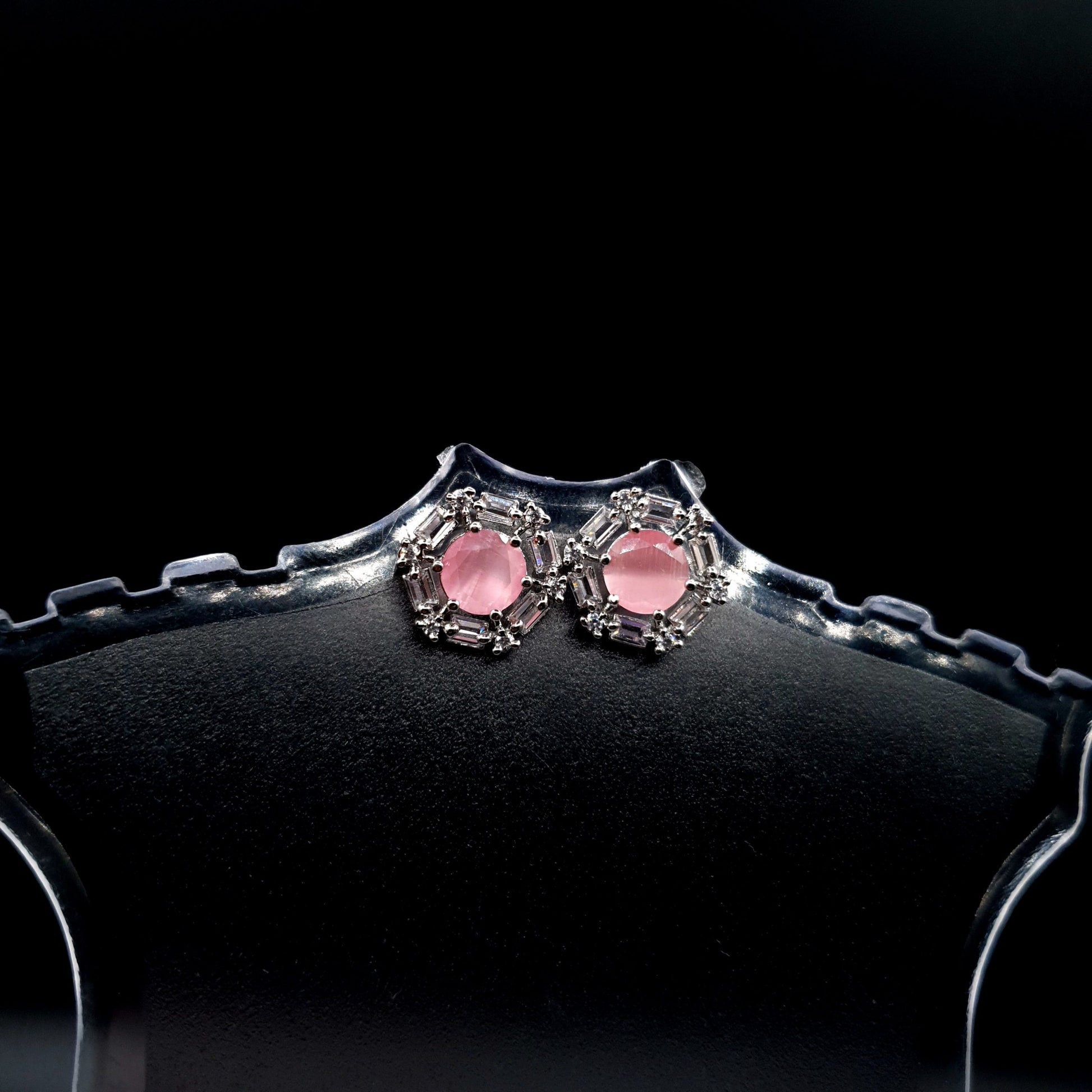 ROUND STYLE- SILVER & A PINK image 1