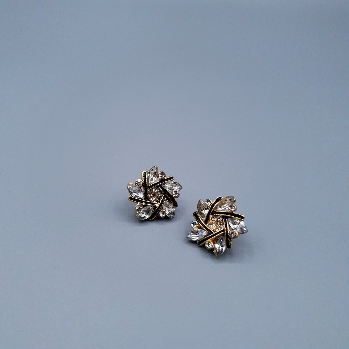 STAR STUD image 5