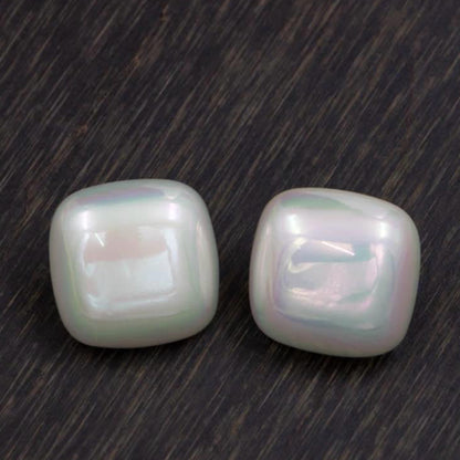 CUSHION STUD image 1