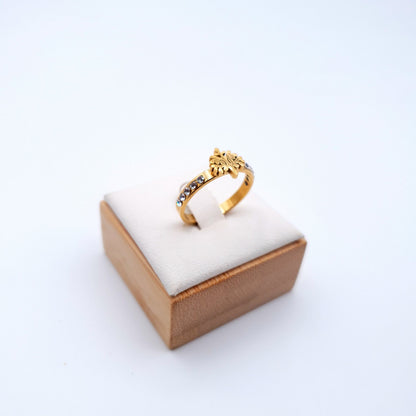 A stunning and refined ring that effortlessly offering a blend of sophistication and modern flair image 1