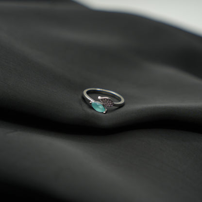 SIMPLE BEAUTIFUL RING image 2