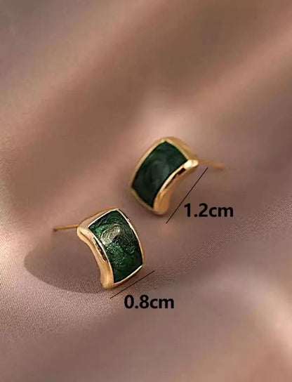 Geometric Stud image 3