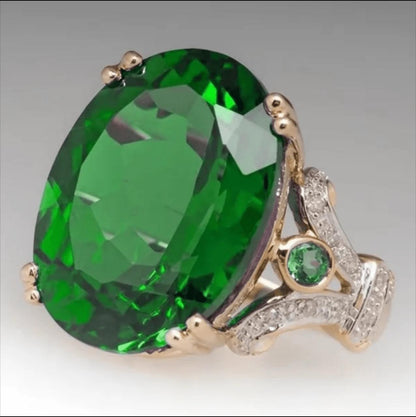 CATHEDRAL RING - Green, Size 8 image