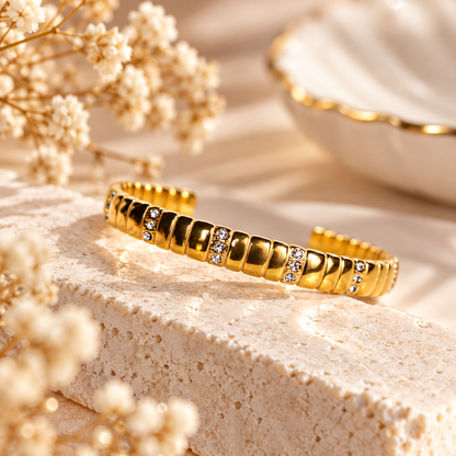 Golden Élan Crystal Cuff
