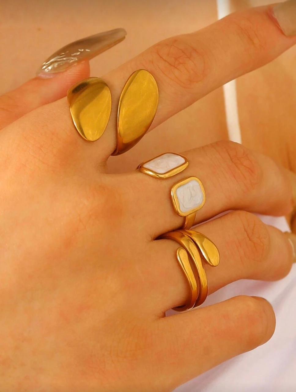Stylish 3-piece ring set
