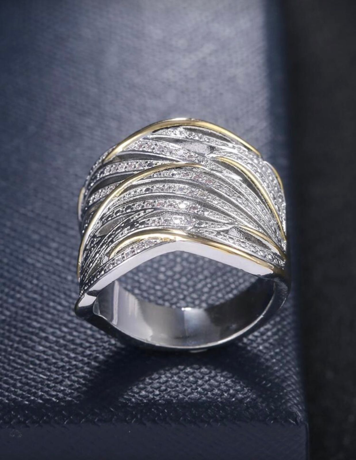 Luxury Wave Crystal Two-Tone Zirconia Ring