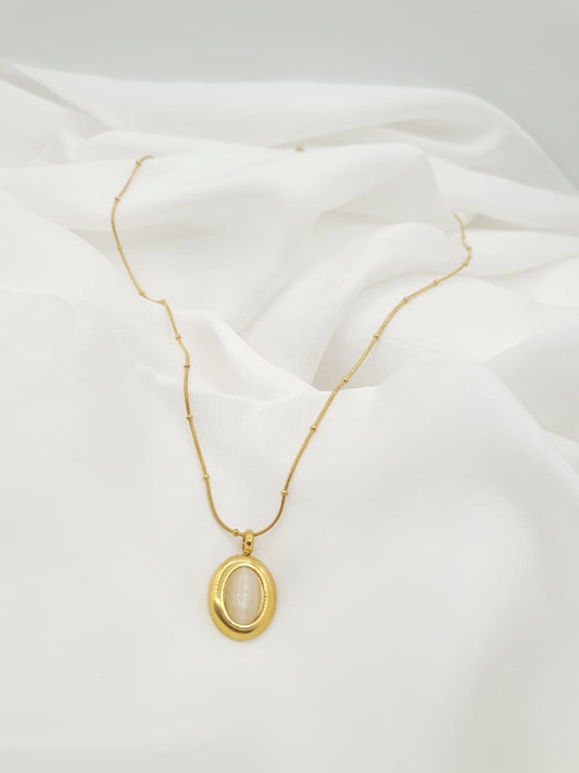 Minimal Gold Necklace with Oval Gemstone Pendant
