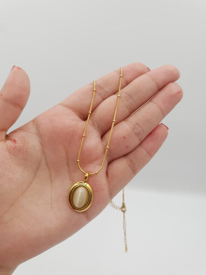 Minimal Gold Necklace with Oval Gemstone Pendant