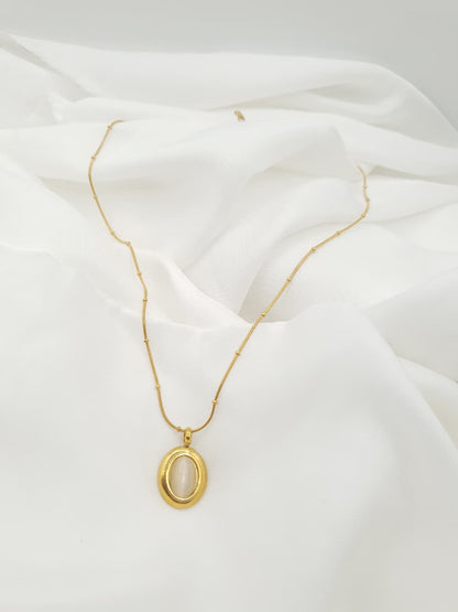 Minimal Gold Necklace with Oval Gemstone Pendant