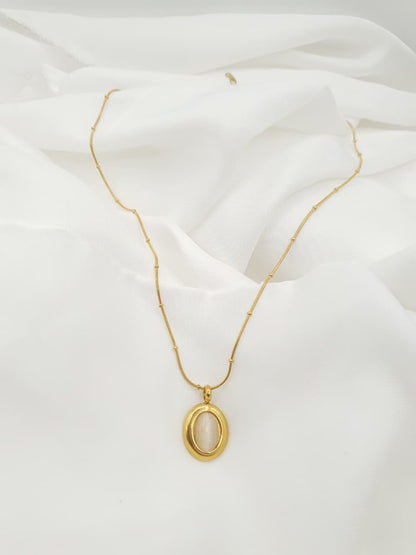 Minimal Gold Necklace with Oval Gemstone Pendant