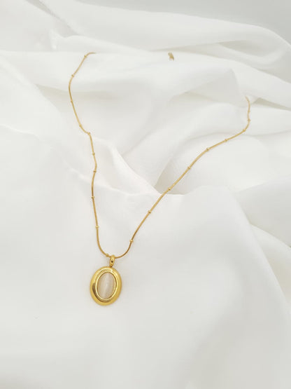 Minimal Gold Necklace with Oval Gemstone Pendant