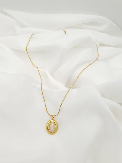 Minimal Gold Necklace with Oval Gemstone Pendant
