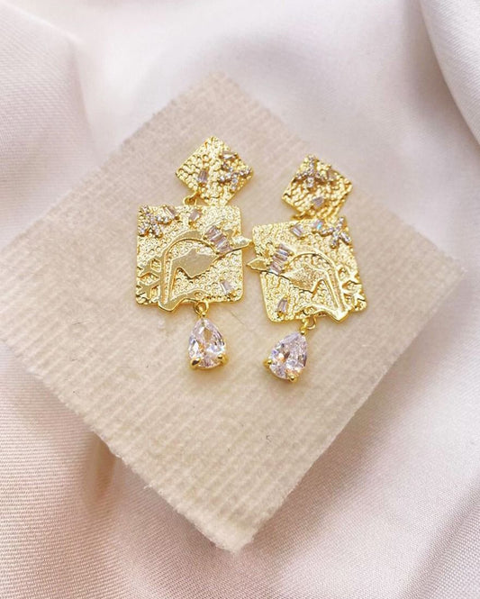Celestia Golden Jewelry Collection