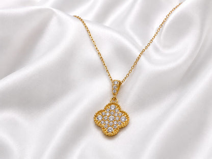 Luxury Clover Crystal Pendant Necklace