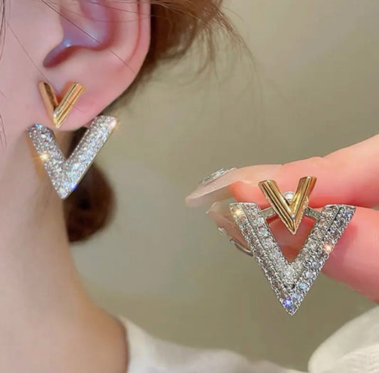 Elegant Dual-Tone Crystal Earrings