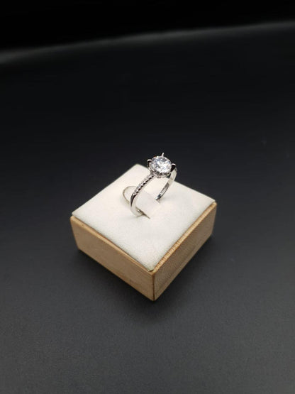Classic Silver Solitaire
