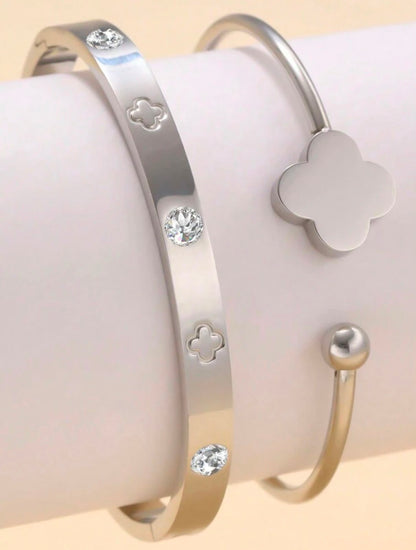 Clover Crystal Cuff