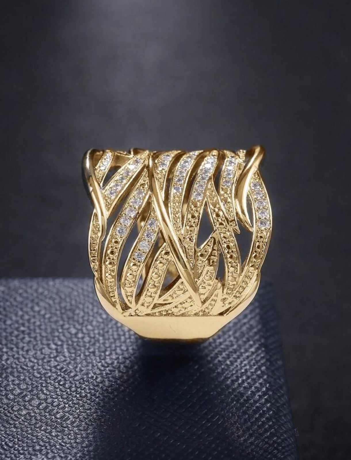 Luxury Wave Crystal Two-Tone Zirconia Ring