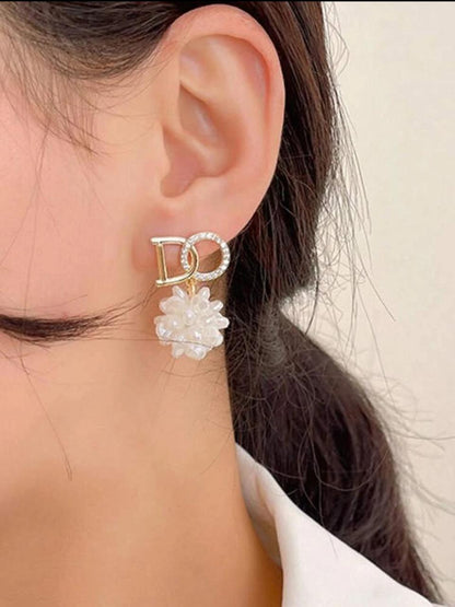 Rhinestone Letter &amp; Flower Decor Earrings image 3
