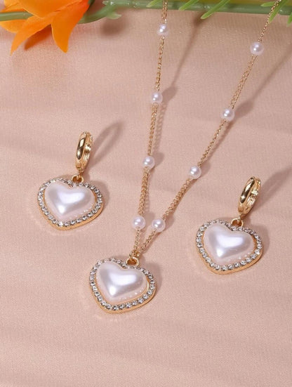 Heart Shape Faux Pearls Necklace Set image 4
