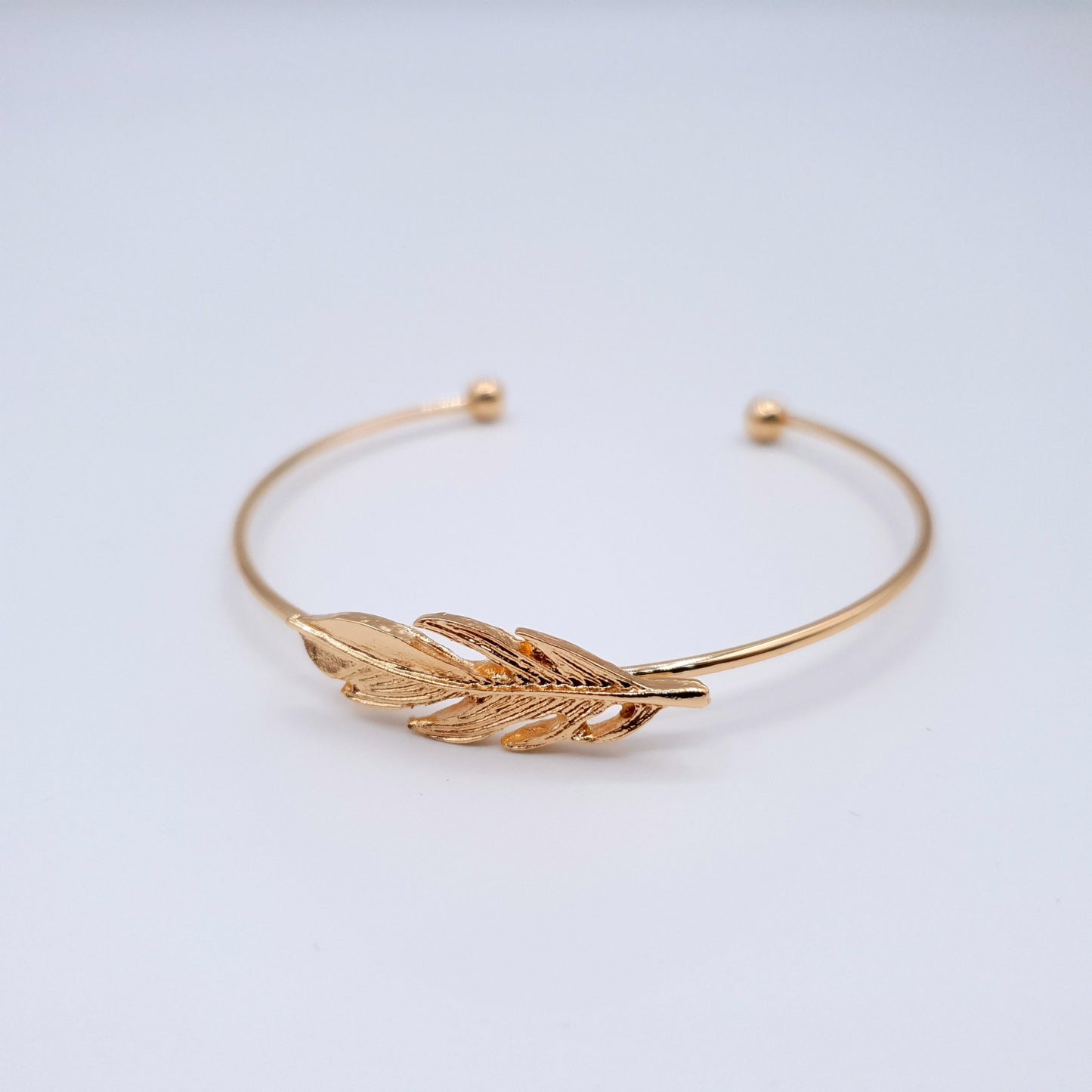 LEAF STYLE BRACELET image 0