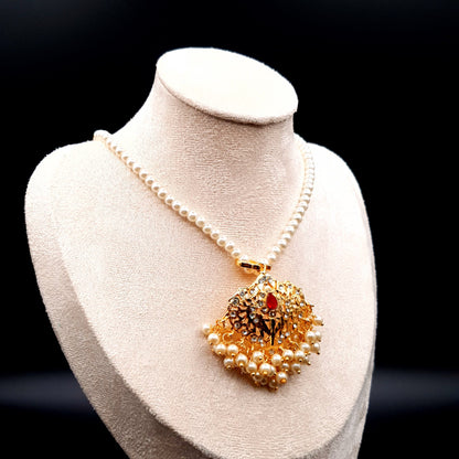 RED PEARLED NEKLACE image 4