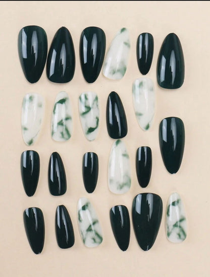 24 PCS Short Almond Shaped Green And White Color Block European Style Fingernail Set image 4