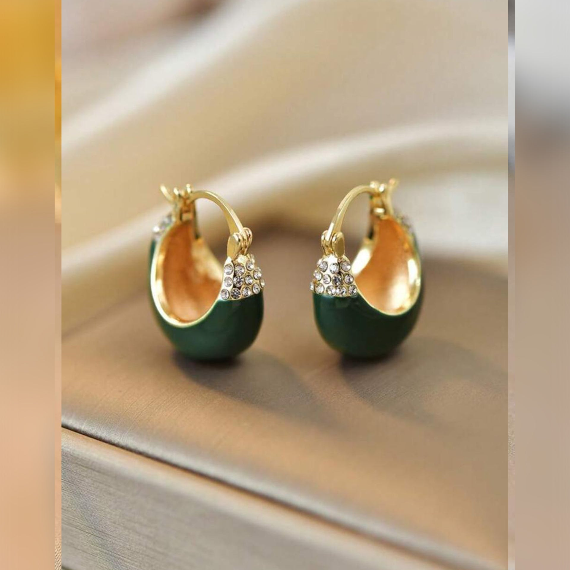 RHINESTONE DÉCOR HOOP image 3