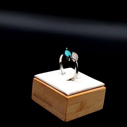 SIMPLE BEAUTIFUL RING image 3