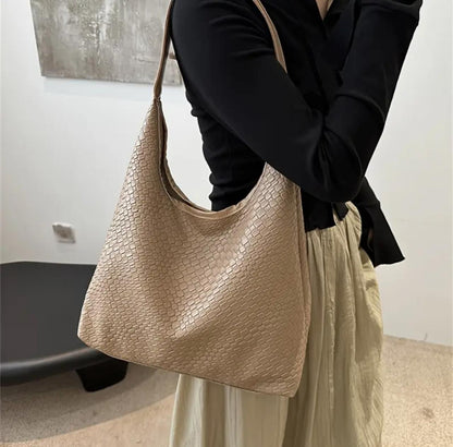 Casual woven fashion Women's large capacity shoulder bag and small handbag set image 1