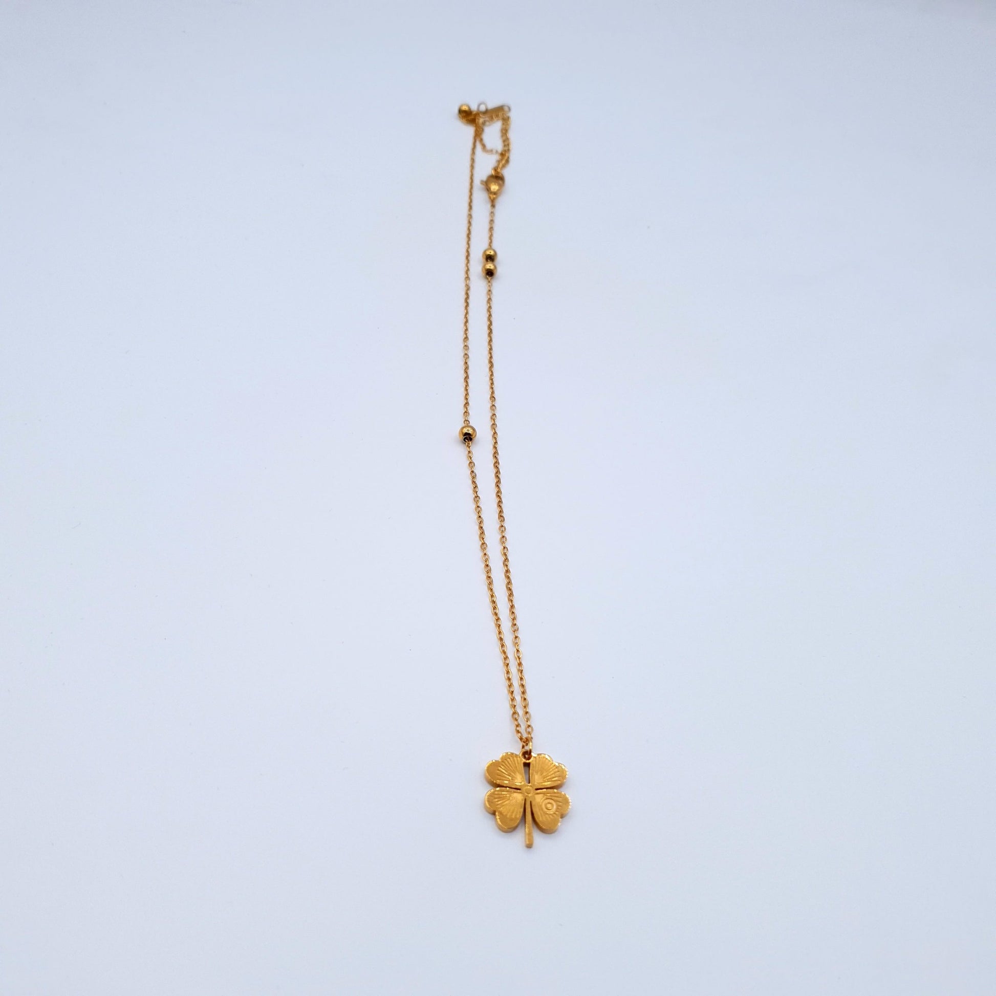 Maple leaf pendant with chain captures nature?s beauty in a stunning design. A symbol of strength and grace, perfect for any occasion. image 1