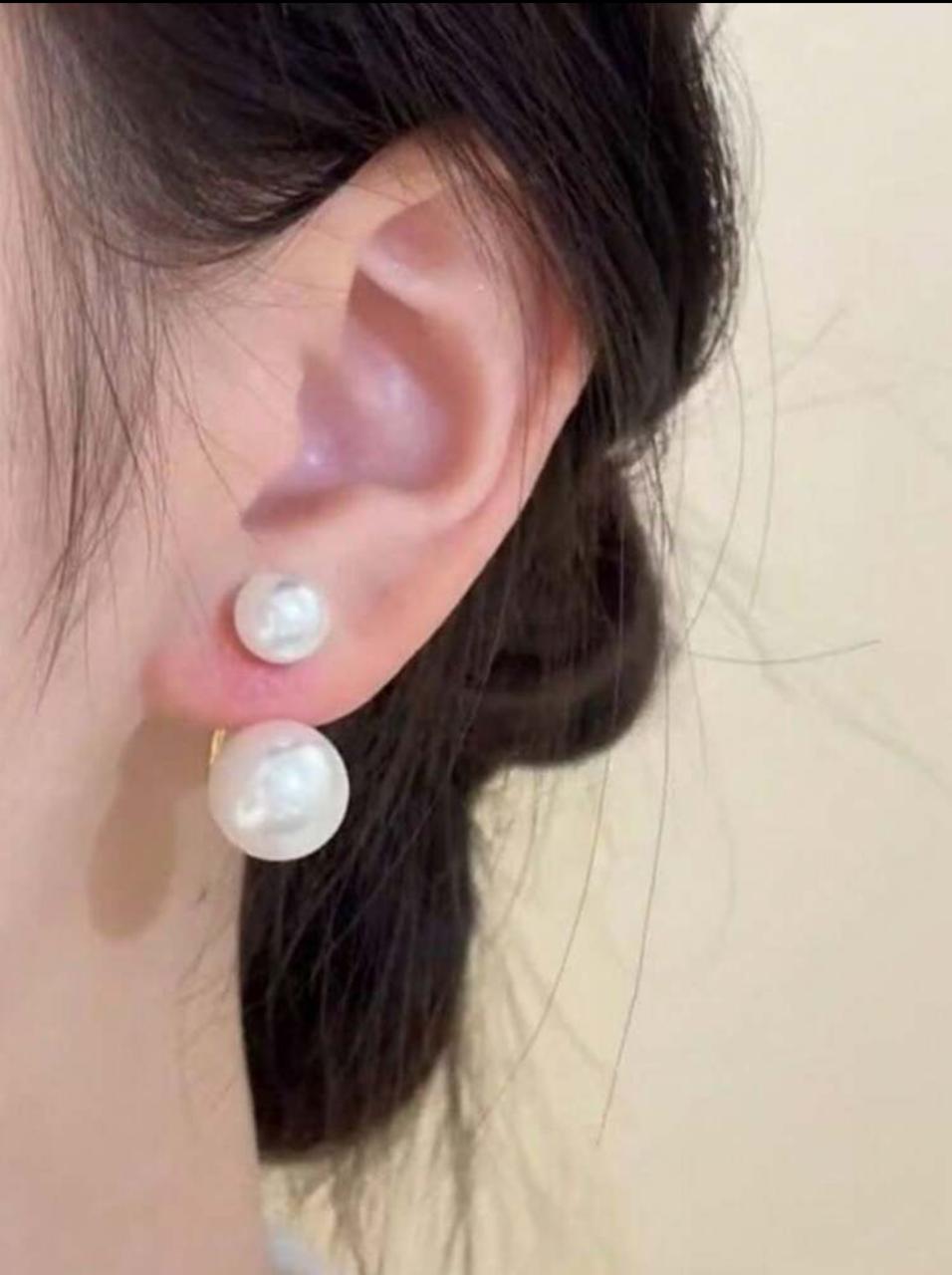 French Luxurious Pearl Stud Earrings image 2